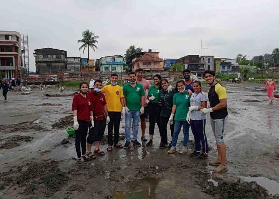 ChChild Help Foundation (CHF) took initiative for Beach Cleaning in collaboration with another NGO For Future Indiaild Help Foundation (CHF) took initiative for Beach Cleaning in collaboration with another NGO For Future India