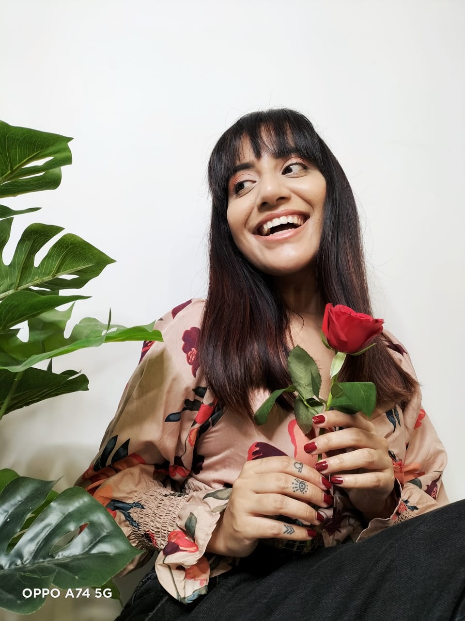 THE SASSY GALMOUROUS GIRL : Siddhi Mehta